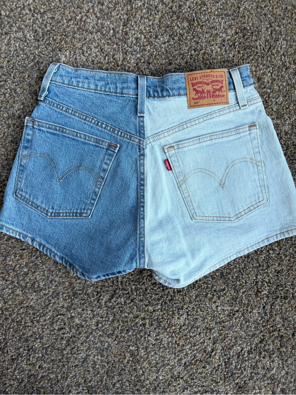 Levi’s 501 Denim Shorts - 26